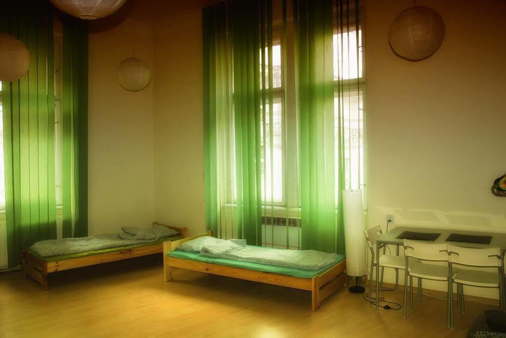 Hostel Krakowskie Klimaty מראה חיצוני תמונה